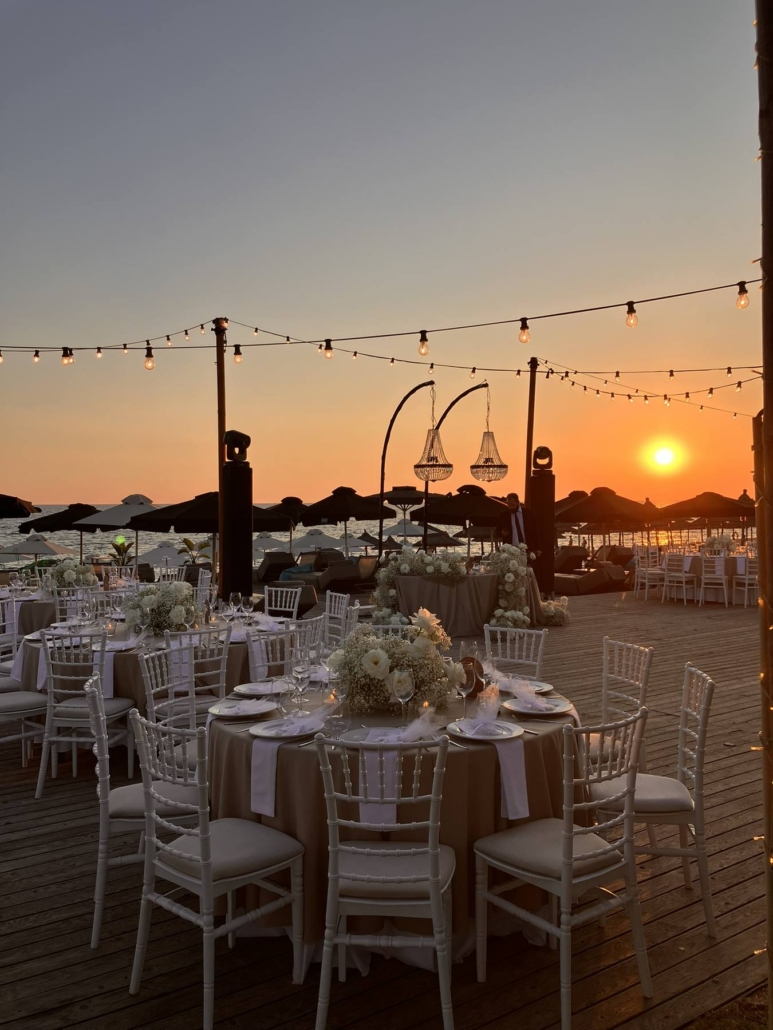 mango-beach-bar-parga-wedding-sunset-chandeliers