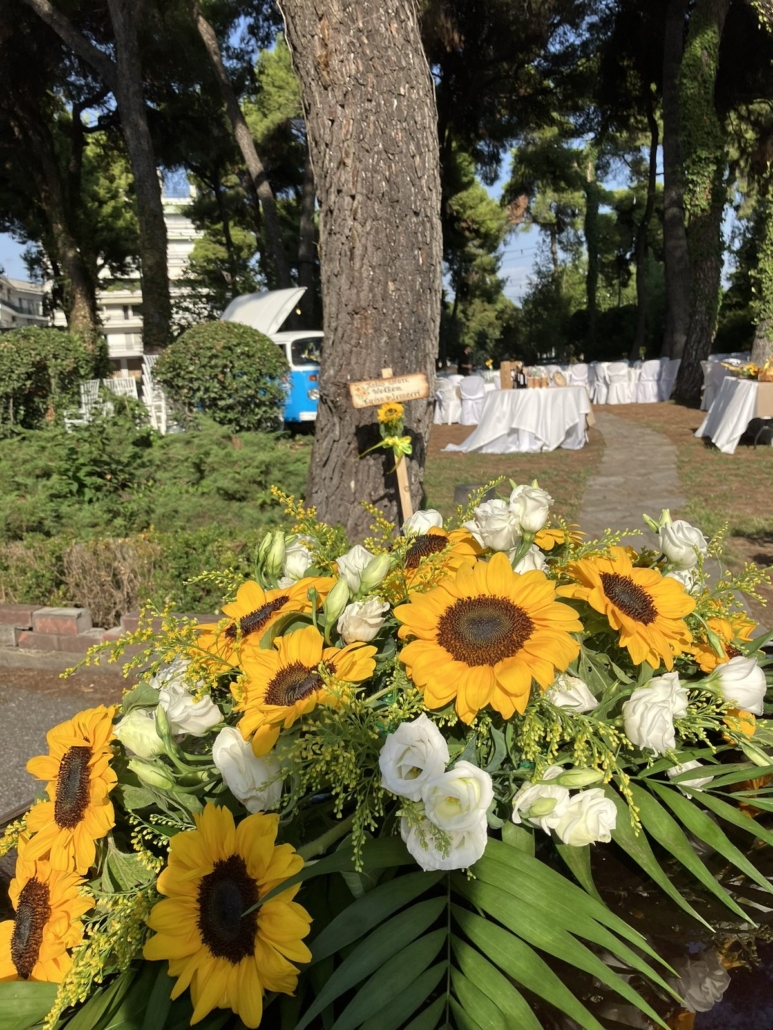VW T2 vintage bar and DJ sound system outdoor wedding Thessaloniki